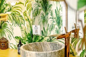 Mona Glamping Caravan Suites