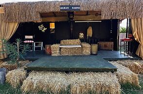 Mona Glamping Caravan Suites