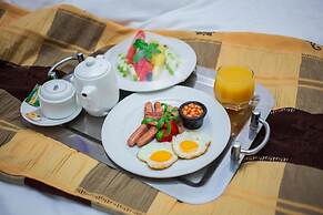 BOSTON HILLS RESORT & HOTEL LTD