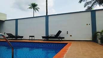 BOSTON HILLS RESORT & HOTEL LTD