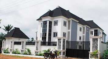 BOSTON HILLS RESORT & HOTEL LTD