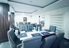 BOSTON HILLS RESORT & HOTEL LTD