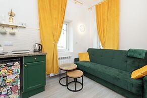 Studio 8 Minutes to the Beach by Renters