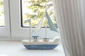 Studio 8 Minutes to the Beach by Renters