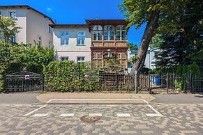 Studio 8 Minutes to the Beach by Renters
