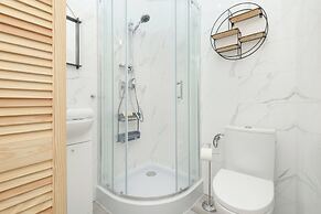 Studio 8 Minutes to the Beach by Renters