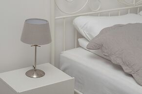 Sopot 3 Bedroom Apartment by Renters