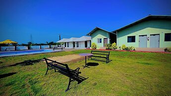 Unity Sunrise Resort - Statue of Unity Kevadia