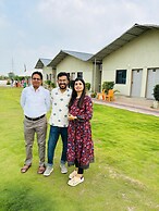 Unity Sunrise Resort - Statue of Unity Kevadia