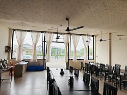 Unity Sunrise Resort - Statue of Unity Kevadia