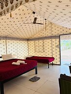 Unity Sunrise Resort - Statue of Unity Kevadia