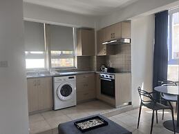 Phaedrus Living: Hoopoe Residencies 107