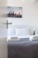 Modern Semi-Studio Flat in London