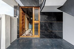 iROOMZ Eco Brickmark Serviced Apartments