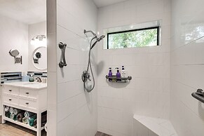 Shawnee Cabin w/ On-site Reservoir Access!