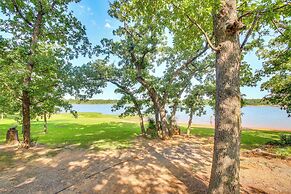 Shawnee Cabin w/ On-site Reservoir Access!
