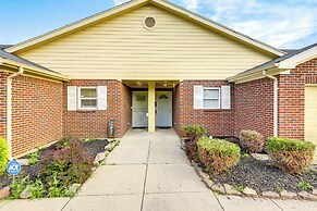 Convenient Dayton Condo w/ Grill: 4 Mi to Downtown