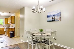 Convenient Dayton Condo w/ Grill: 4 Mi to Downtown