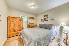 Central Cloudcroft Retreat w/ Wood-burning Stove!