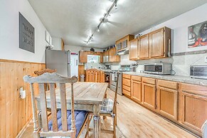 Central Cloudcroft Retreat w/ Wood-burning Stove!