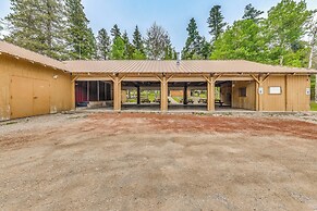 Central Cloudcroft Retreat w/ Wood-burning Stove!