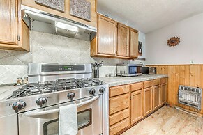 Central Cloudcroft Retreat w/ Wood-burning Stove!