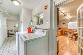 Central Cloudcroft Retreat w/ Wood-burning Stove!