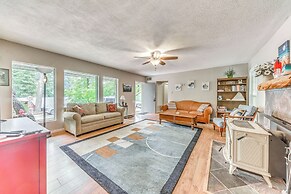 Central Cloudcroft Retreat w/ Wood-burning Stove!