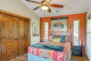 Medicine Park Cottage: Walk to Lake Lawtonka!