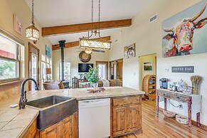 Medicine Park Cottage: Walk to Lake Lawtonka!