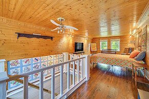Peaceful Murray Home ~ 8 Mi to Kentucky Lake!