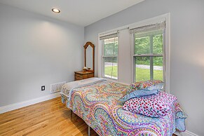 Peaceful Murray Home ~ 8 Mi to Kentucky Lake!