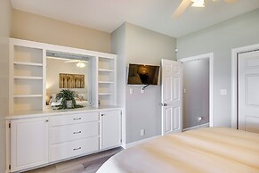 Lakefront Gem: Hot Tub, Boat Launch Near Greenwood