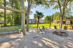 Lakefront Gem: Hot Tub, Boat Launch Near Greenwood