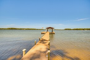 Lakefront Gem: Hot Tub, Boat Launch Near Greenwood