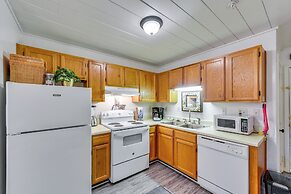 Hilton Head Condo w/ Balcony & Beach Access!