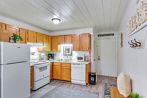 Hilton Head Condo w/ Balcony & Beach Access!