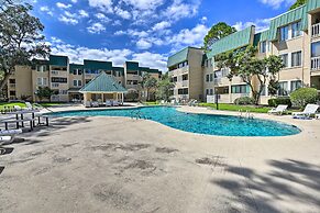 Hilton Head Condo w/ Balcony & Beach Access!