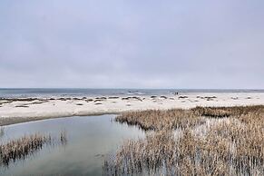 Hilton Head Condo w/ Balcony & Beach Access!