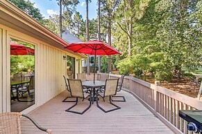 Charming Pinehurst Getaway w/ Golf Course View!
