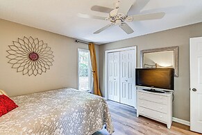 Charming Pinehurst Getaway w/ Golf Course View!
