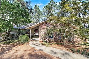 Charming Pinehurst Getaway w/ Golf Course View!