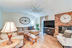 Charming Pinehurst Getaway w/ Golf Course View!