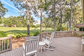 Charming Pinehurst Getaway w/ Golf Course View!