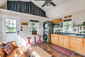 Whimsical Cabin w/ Grill < 4 Mi to Lake Brownwood!