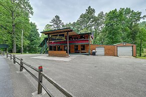 6 Mi to Town: Robbinsville Apt w/ Deck & Grill