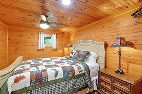 6 Mi to Town: Robbinsville Apt w/ Deck & Grill