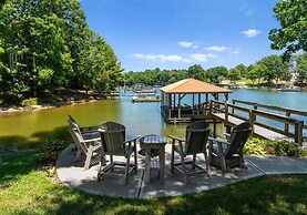 Waddell Waters W/optional Boat Rental