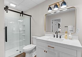 Waddell Waters W/optional Boat Rental