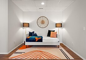 Waddell Waters W/optional Boat Rental